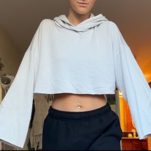 Alo yoga cropped jacket with flared sleeves